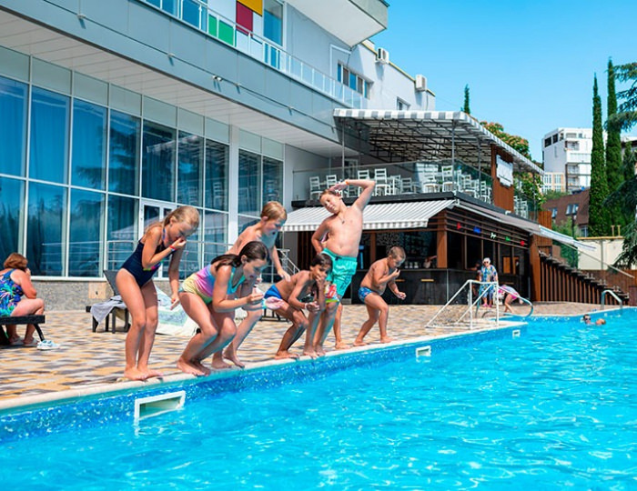 Услуги и развлечения