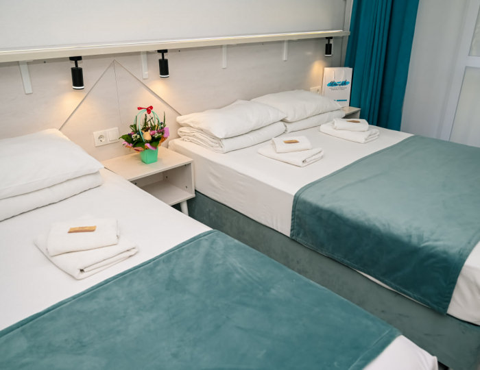 Бизнес 3-местный 1-комнатный корпус 1 - Санаторий «Славутич» Алушта